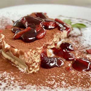 Semifreddo vegano al caffè e frutti di bosco